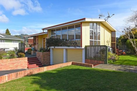 Photo of property in 31 Dowling Grove, Silverstream, Upper Hutt, 5019
