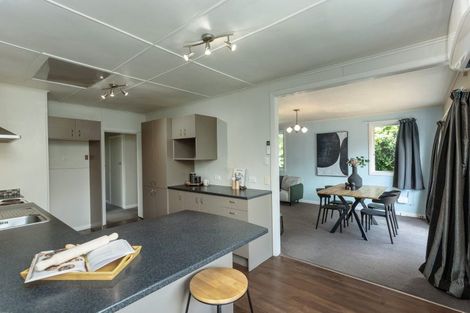 Photo of property in 118 Brandon Street, Featherston, 5710