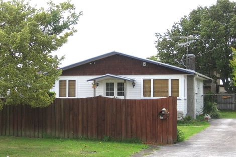 Photo of property in 81 Lancaster Road, Beach Haven, Auckland, 0626