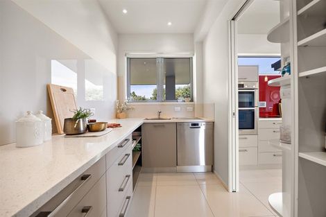 Photo of property in 55 Pinetone Road, Kumeu, 0892