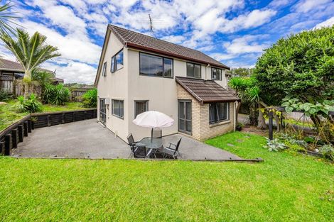 Photo of property in 31d Chieftain Rise, Goodwood Heights, Auckland, 2105