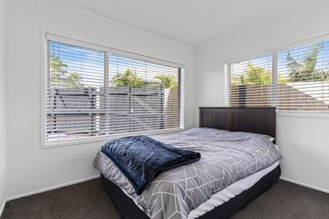 Photo of property in 1/33 Bramley Drive, Farm Cove, Auckland, 2012