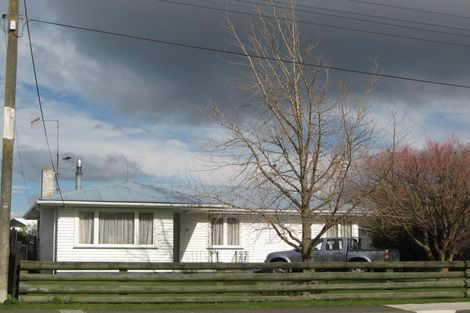 Photo of property in 16 Tucker Lane, Clive, 4102