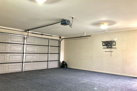 Photo of property in 9 Breon Place, Flat Bush, Auckland, 2016