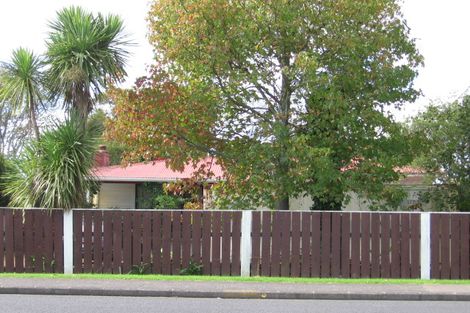 Photo of property in 725 Te Atatu Road, Te Atatu Peninsula, Auckland, 0610