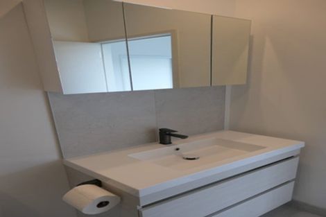 Photo of property in 8/2 Marlborough Crescent, Hobsonville, Auckland, 0616