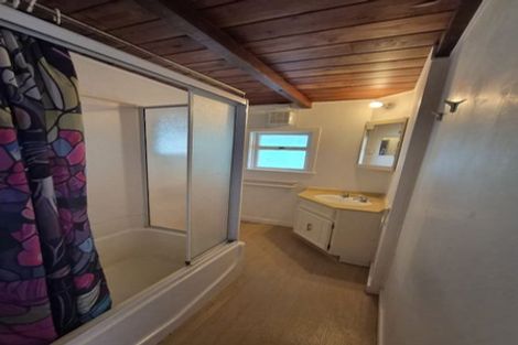 Photo of property in 25 Lee Road, Hannahs Bay, Rotorua, 3010