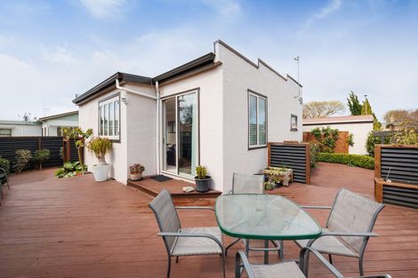 Photo of property in 31 Puriri Terrace, Roslyn, Palmerston North, 4414