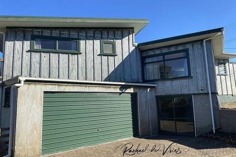 Photo of property in 4 Sea View Road, Baylys Beach, Dargaville, 0377