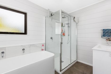Photo of property in 76 Gordon Road, Plimmerton, Porirua, 5026