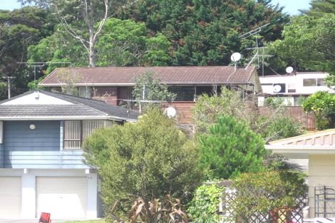 Photo of property in 2/141 Spinella Drive, Bayview, Auckland, 0629