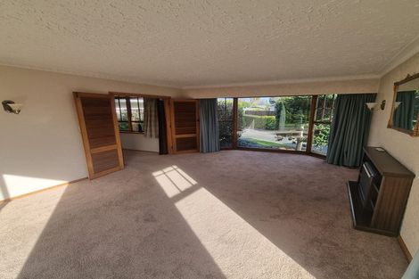 Photo of property in 6 Walden Place, Bryndwr, Christchurch, 8053