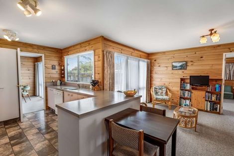 Photo of property in 6 Poutama Place, Tawhero, Whanganui, 4501