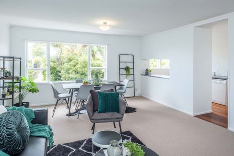 Photo of property in 30a Friend Street, Karori, Wellington, 6012