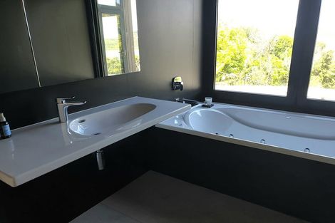 Photo of property in 90 Harbour View Road, Coromandel, 3581