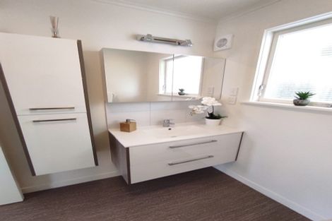 Photo of property in 1/25 Shirley Avenue, Papakura, 2110