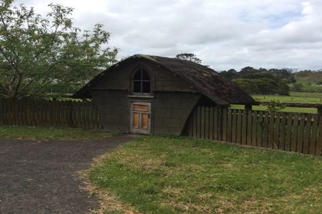 Photo of property in 87 Tawa Road, Kumeu, 0891