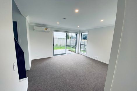 Photo of property in 10 Rauriki Lane, Rosehill, Papakura, 2113