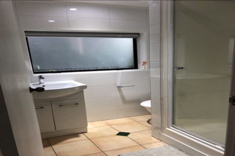 Photo of property in 17 Maugham Drive, Bucklands Beach, Auckland, 2014