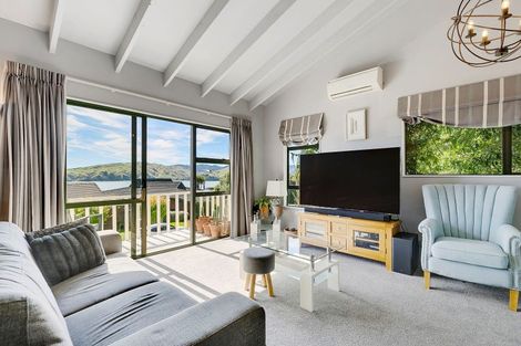 Photo of property in 11 Leeward Drive, Whitby, Porirua, 5024