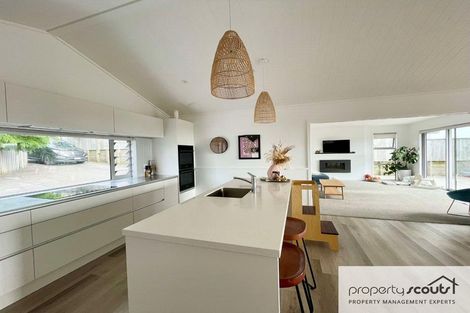 Photo of property in 55b Paynters Avenue, Strandon, New Plymouth, 4312