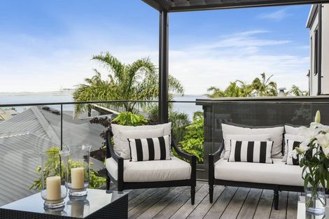 Photo of property in 18a Marama Street, Castor Bay, Auckland, 0620