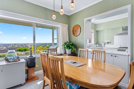 Photo of property in 88 Birkdale Road, Birkdale, Auckland, 0626