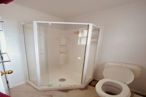 Photo of property in 49 Neil Avenue, Te Atatu Peninsula, Auckland, 0610