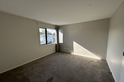 Photo of property in 9 St Claire Road, Silverdale, 0932