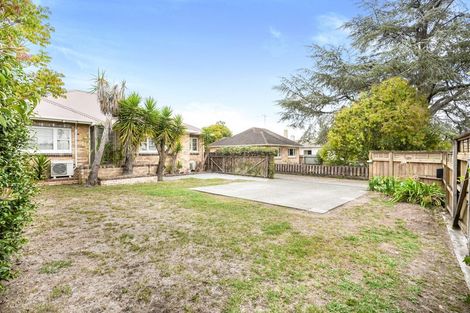 Photo of property in 15 Knighton Road, Hillcrest, Hamilton, 3216