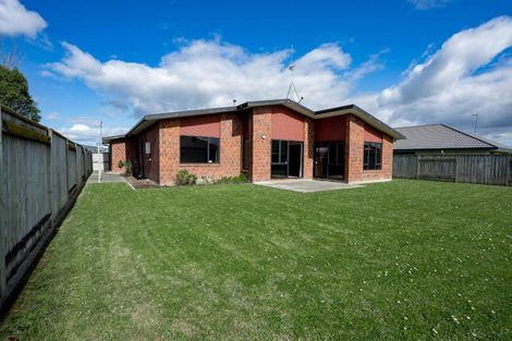 Photo of property in 21 Brooklyn Heights Drive, Kelvin Grove, Palmerston North, 4414