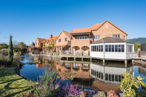 Photo of property in Riverside Cottages, 1/7 Quiet Woman Way, Monaco, Nelson, 7011
