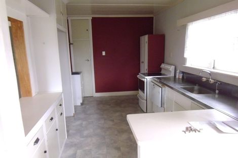 Photo of property in 6 Whiteley Street, Moturoa, New Plymouth, 4310