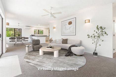 Photo of property in 79 Yorke Road, Haruru, 0204