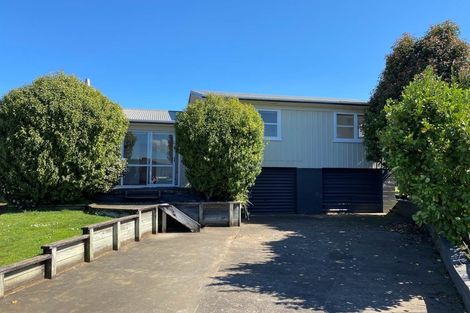 Photo of property in 18 Duke Avenue, Pukekohe, 2120