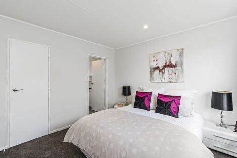 Photo of property in 67b Ngapaki Street, Waikanae Beach, Waikanae, 5036