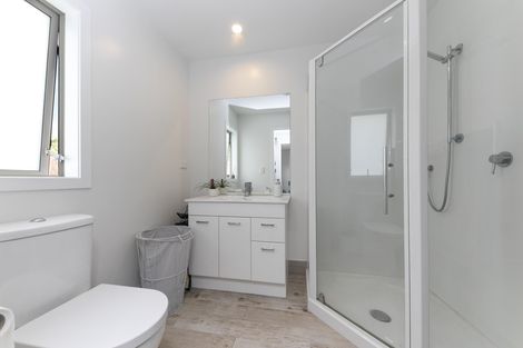 Photo of property in 3a Applemoors Way, Riverhead, 0820