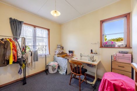 Photo of property in 3 Holyrood Terrace, Waipukurau, 4200