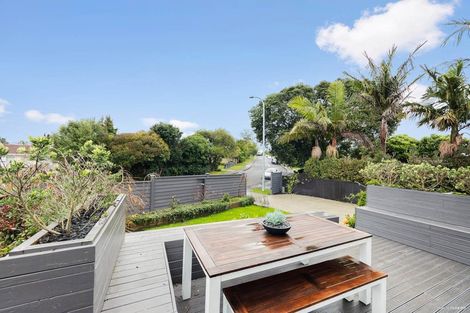 Photo of property in 17 Taioma Crescent, Te Atatu Peninsula, Auckland, 0610