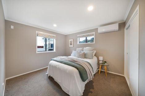 Photo of property in 85 Spenmoor Street, Newlands, Wellington, 6037