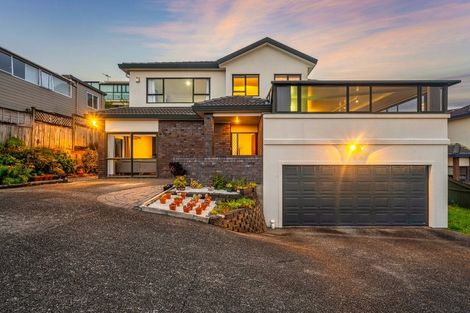 Photo of property in 19b Eske Place, Highland Park, Auckland, 2010