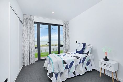 Photo of property in 1 Te Awakura Terrace, Mount Pleasant, Christchurch, 8081