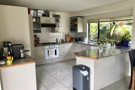 Photo of property in 1/29 John Court Street, Birkenhead, Auckland, 0626