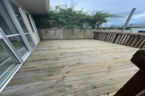 Photo of property in 2/109 Pigeon Mountain Road, Half Moon Bay, Auckland, 2012