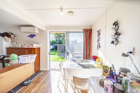 Photo of property in 16 Venables Avenue, Onekawa, Napier, 4110