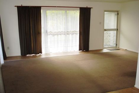 Photo of property in 2/25 Cromdale Avenue, Highland Park, Auckland, 2010