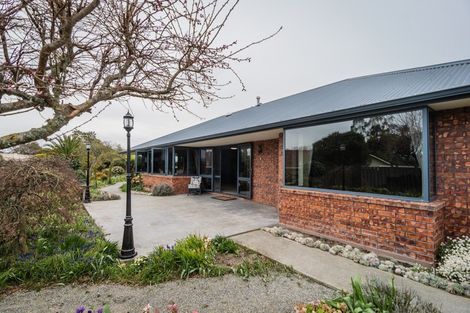 Photo of property in 8 Hillview Place, Pleasant Point, 7903