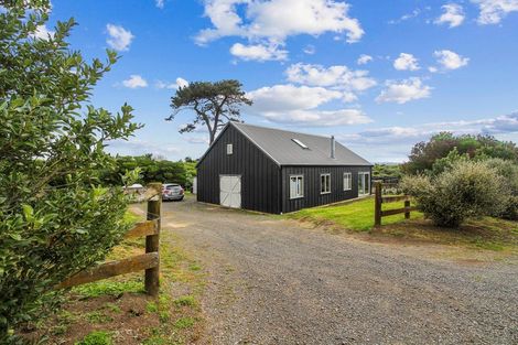 Photo of property in 42 Boyd Road, Clarks Beach, Pukekohe, 2679