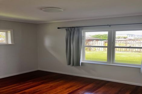 Photo of property in 59 Hutchinson Avenue, New Lynn, Auckland, 0600