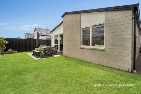 Photo of property in 12 Empire Crescent, Papamoa, 3118